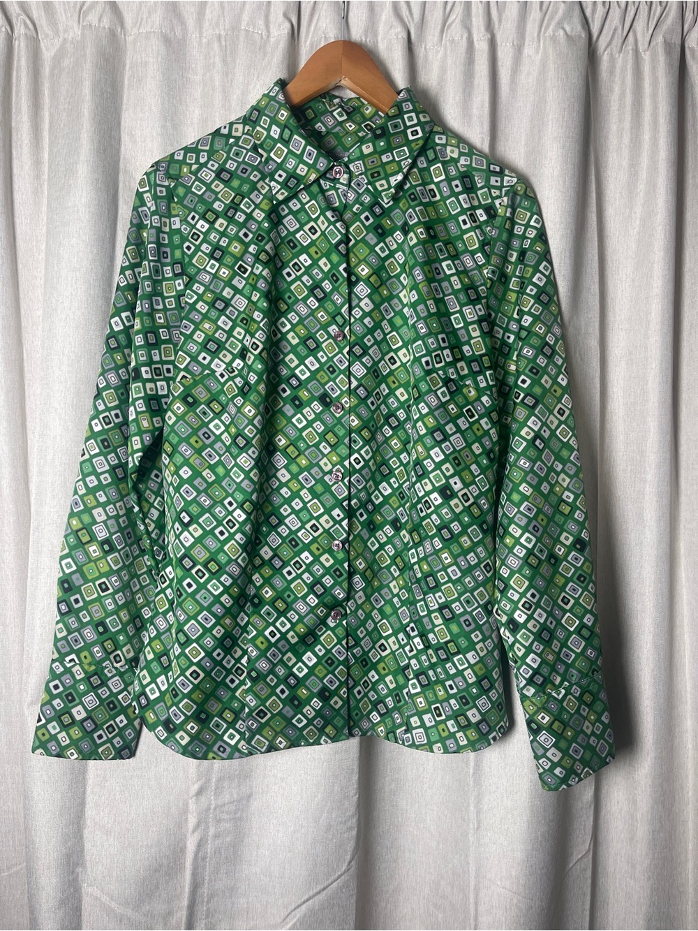 Ann Taylor Factory Green Geometric Square Print Button Down Blouse Size 8